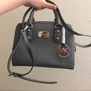 NWT Michael Kors small satchel in saffiano leather